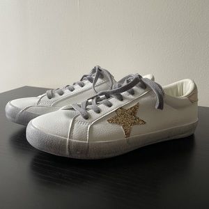 ShuShop Talulah Gold Sparkle Star Sneaker
